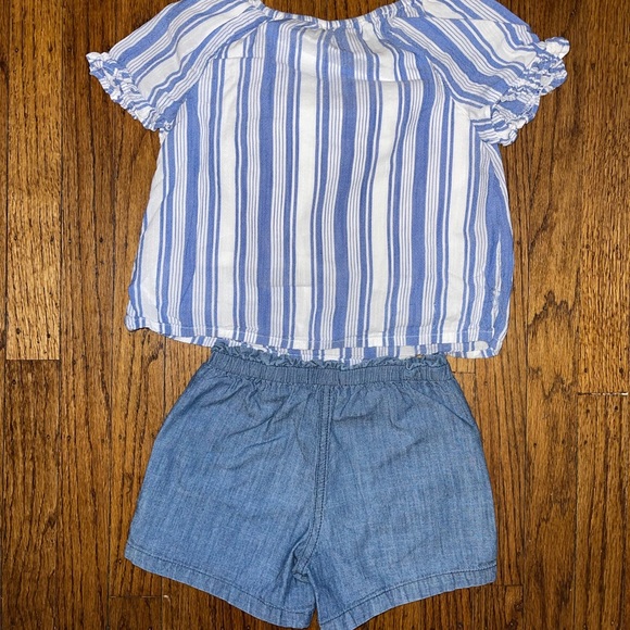Old Navy 5T chambray shorts & top set - Picture 2 of 4